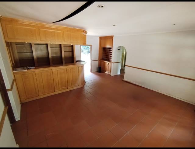 4 BEDROOM HOUSE FOR SALE IN COUNTRY LIFE PARK